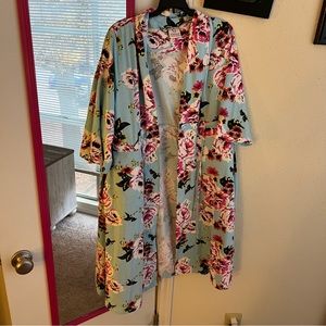 Gownies recovery robe M/L. NWOT